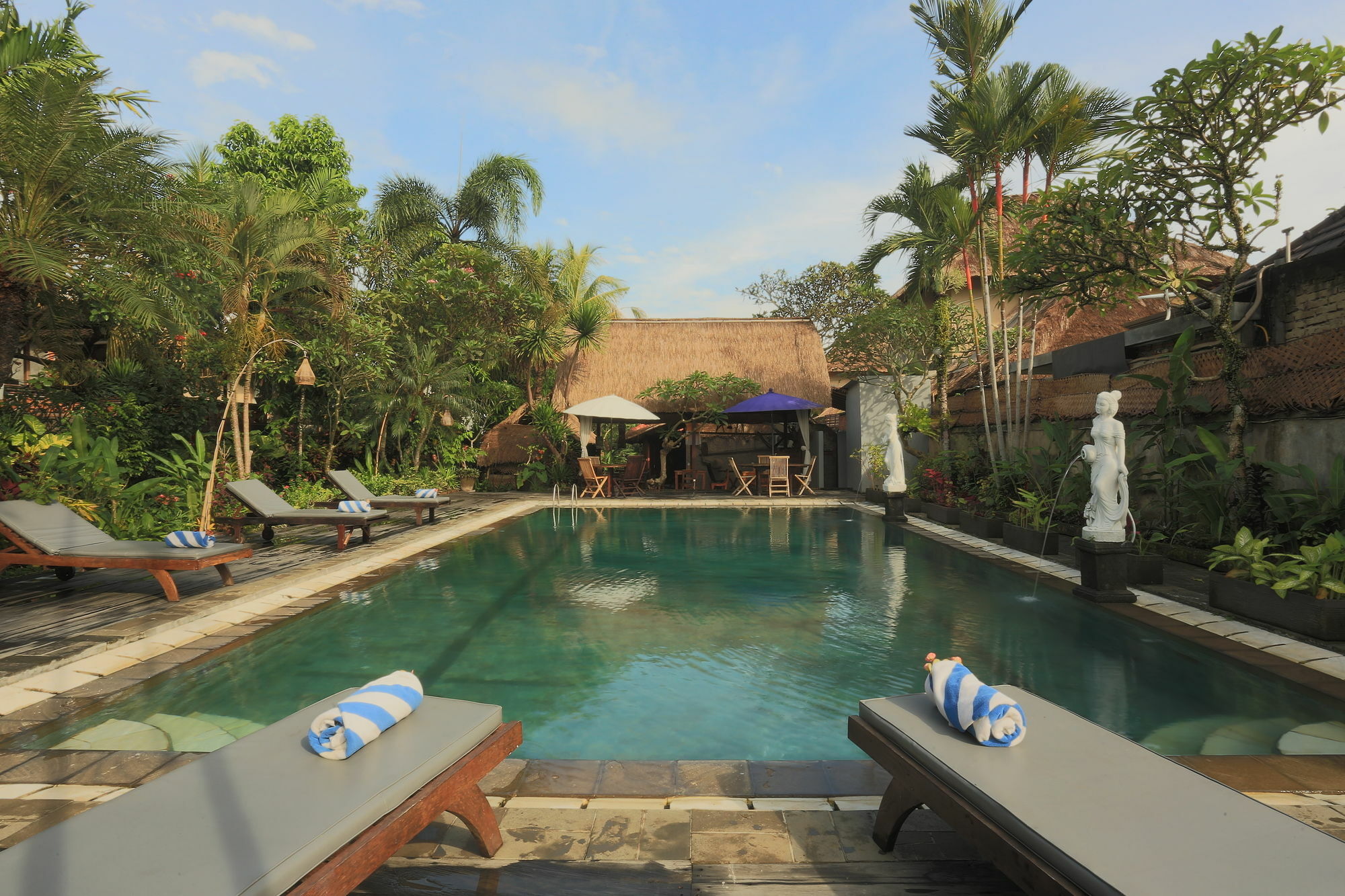 Hotel Kampung & 3*